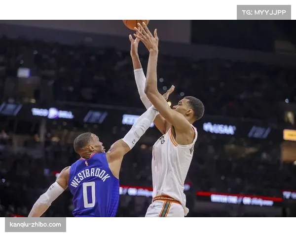 马刺队文班亚马低位触球总数靠前，展示全面进攻手段